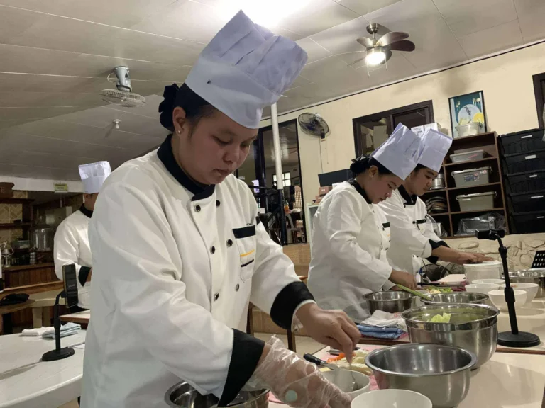 Fresh & Fast: BS HM Salad Challenge